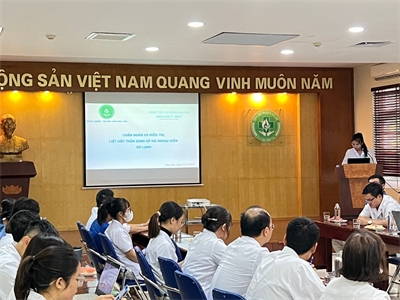 Sinh hoạt chuyên môn bác sĩ, dược sĩ tháng 11 năm 2023